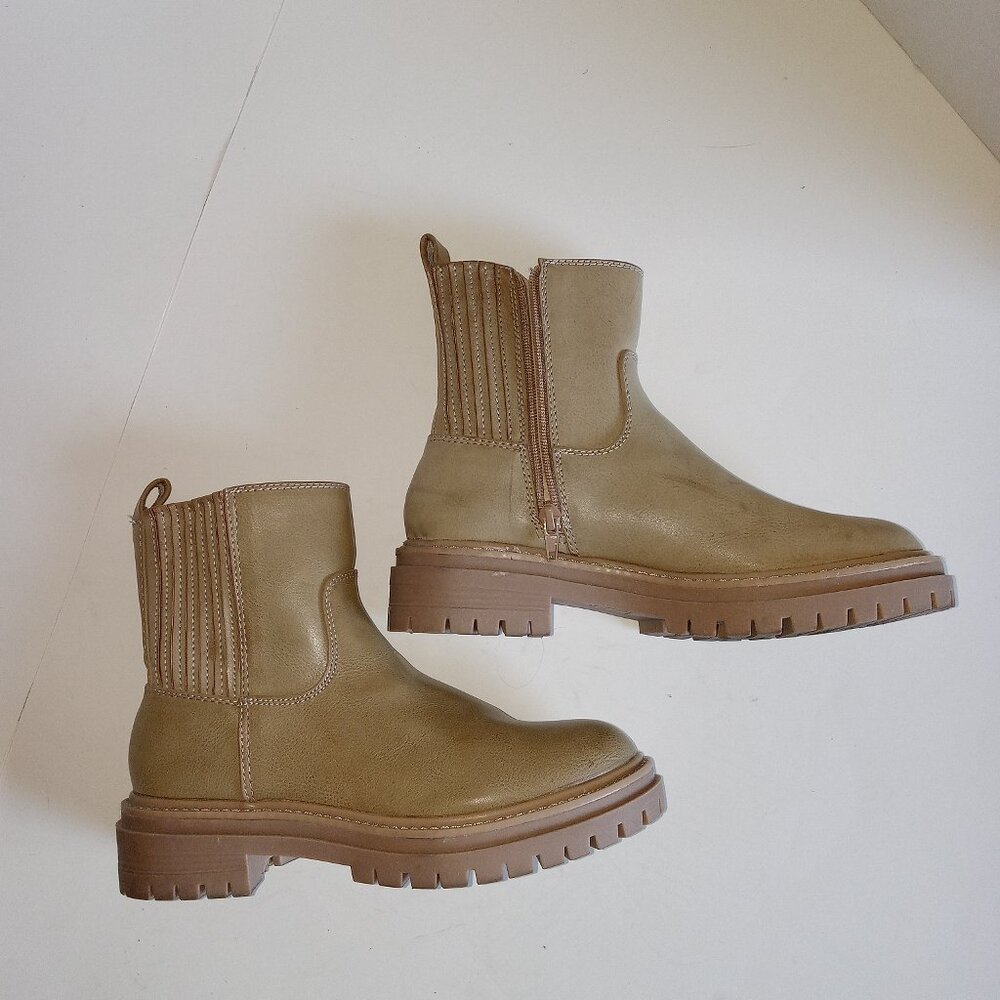 Time and Tru Olive Green Lug Chelsea Ankle Boots